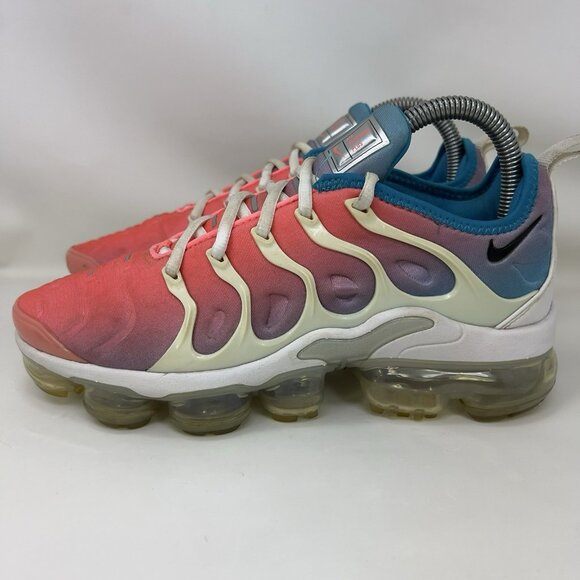 Nike Air Vapormax Plus Shoes Pink Blue White  Women’s Size 7 - Picture 2 of 7